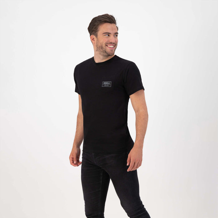 Rogelli Casual t-shirt korte mouwen heren zwart gedragen voorkant.