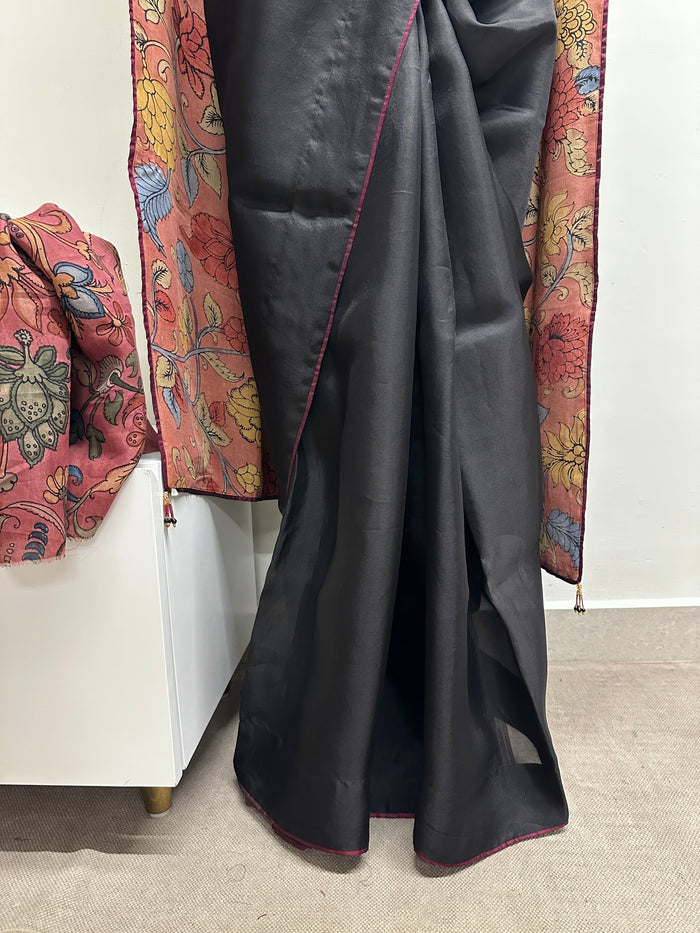 Mishrita Organza Flip Saree - Midnight Black