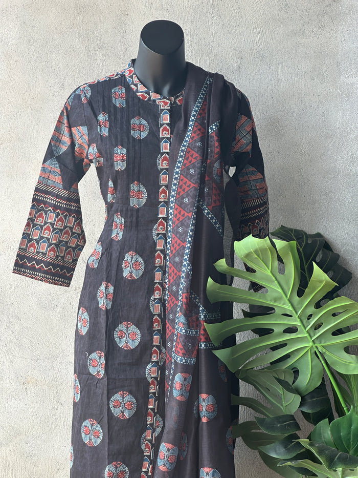 Printed cotton ready suit set