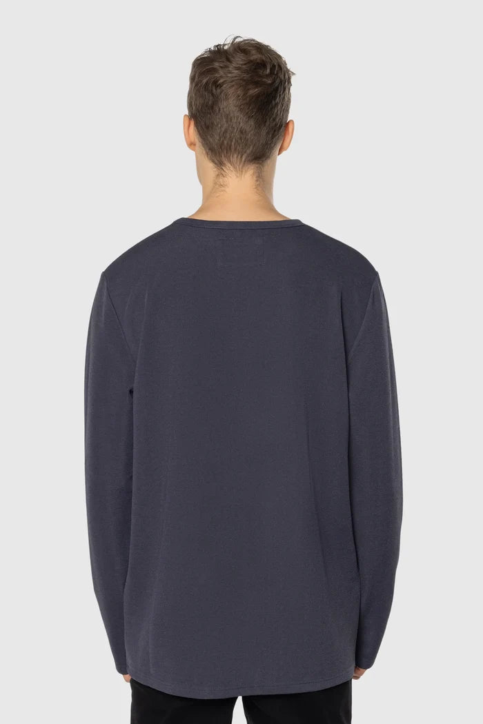Subtle Long Sleeve Long Sleeves - Detail