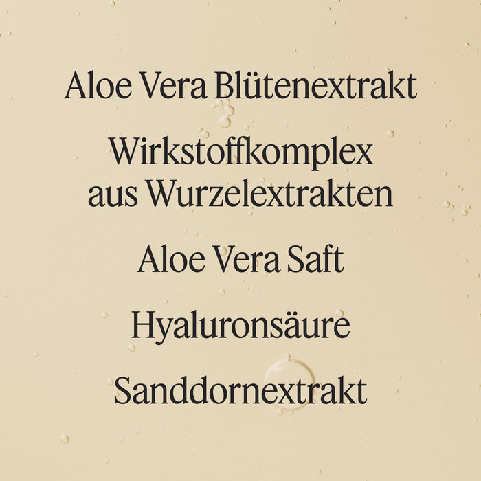 Texturbild Santaverde Age Protect Intensive Treatment – mit Hauptinhaltsstoffen wie Aloe vera Blütenextrakt, Hyaluronsäure und Aloe Vera Saft, zur Glättung und Zellschutz bei reifer Haut.