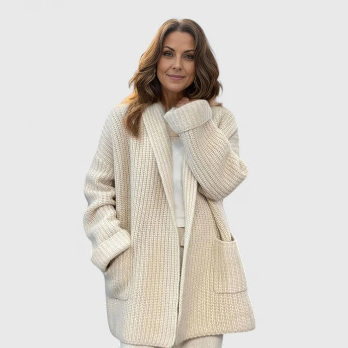 Amy - Comfortable Cardigan