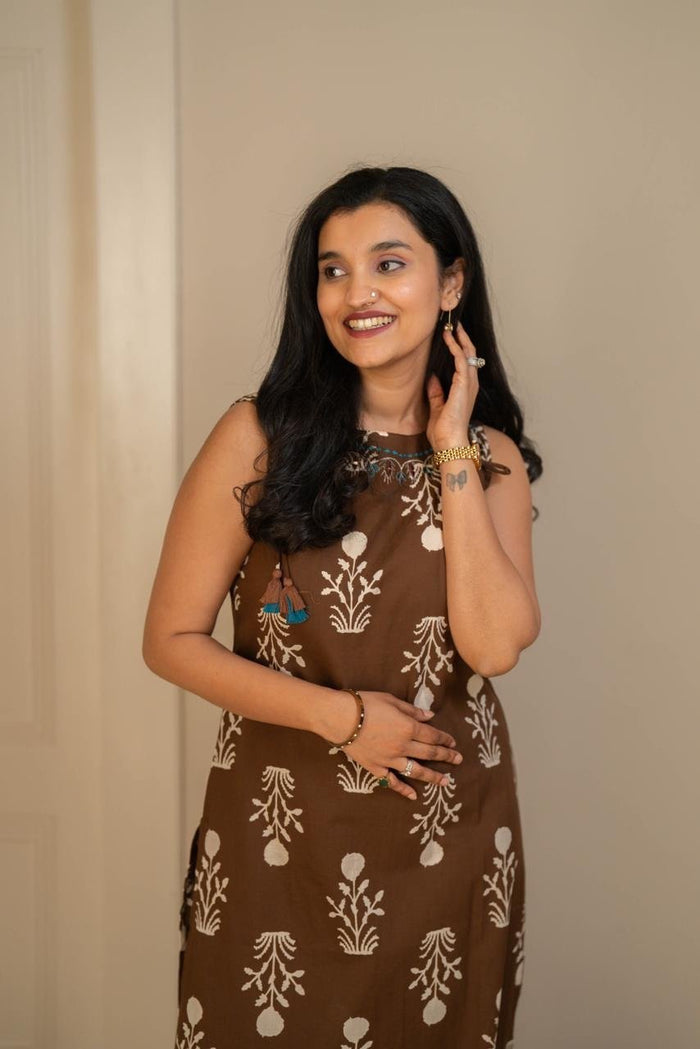 Bani Boota Sleeveless Pant Set- Brown