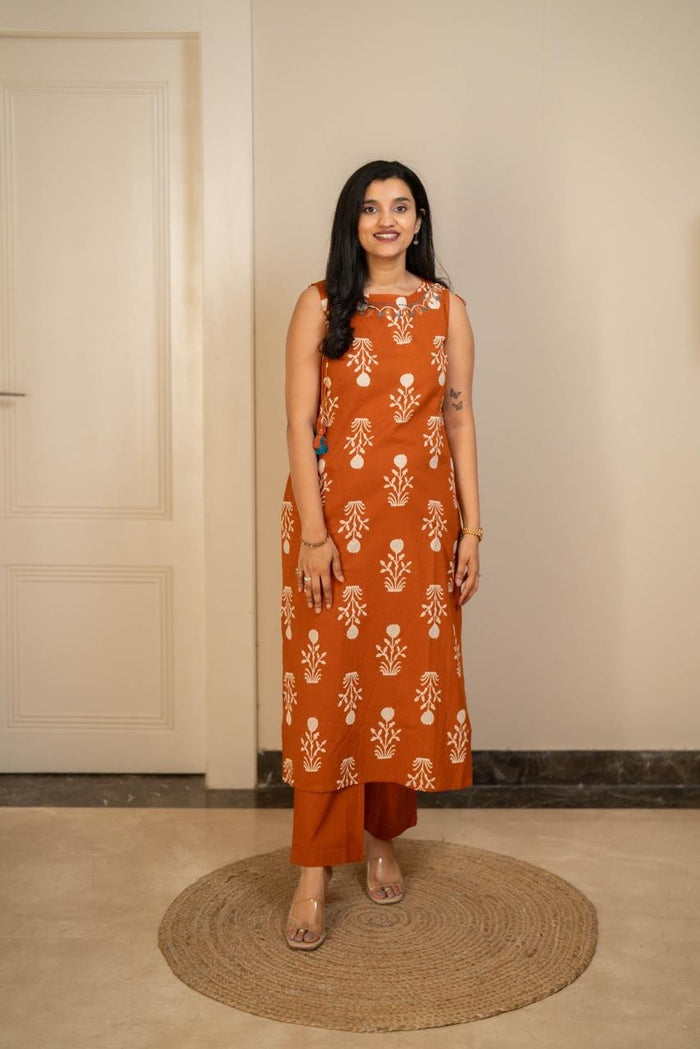 Bani Boota Sleeveless Pant Set- Orange
