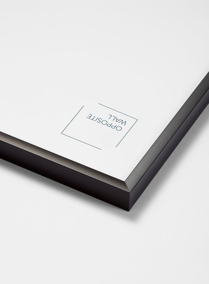 Scandinavian black aluminum metal frame by Opposite Wall - Corner of the frame - Size 5x7