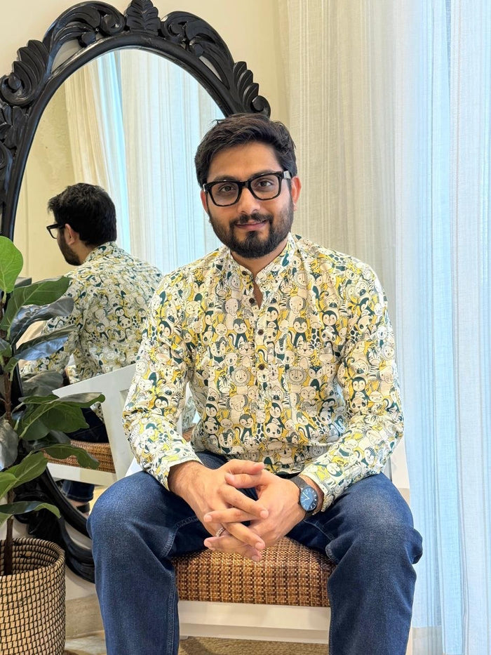 Cotton Men?? Short Kurta- White Green Zoo