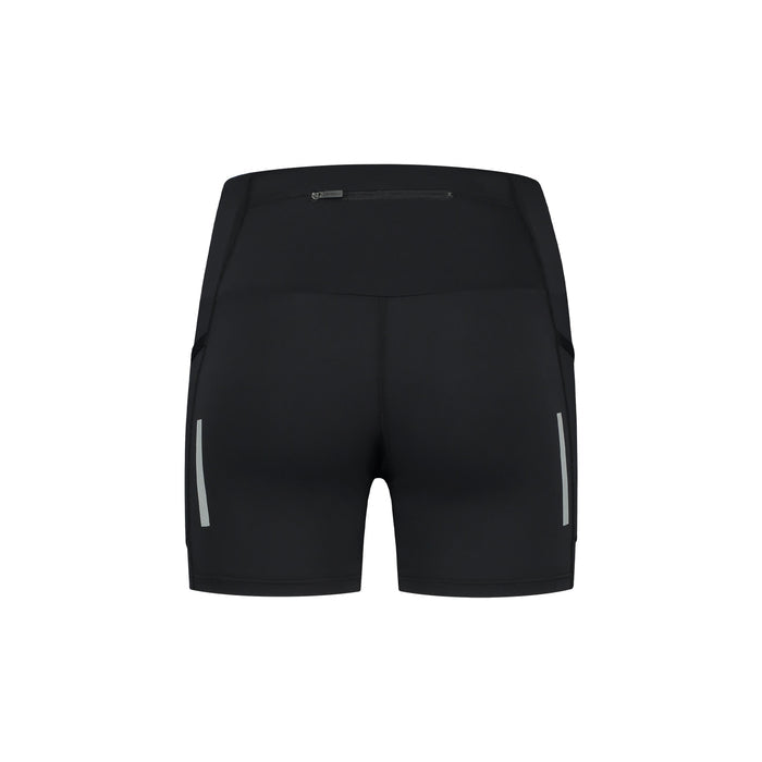 Rogelli Essential korte hardloopbroek strakke pasvorm dames zwart achterkant.