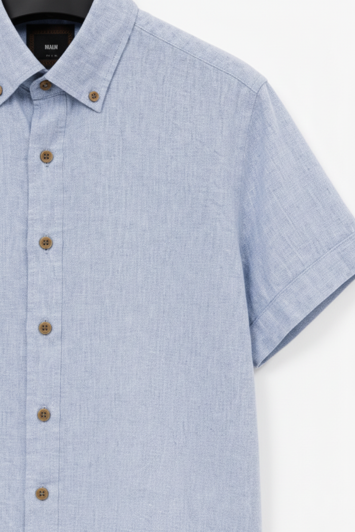 Wam Denim Quarn Blue Shirt – short sleeve and placket detail with olive buttons
