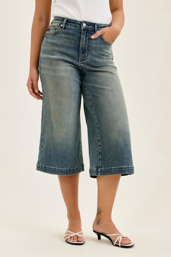 Judy Blue High Waist Marian Culotte with Side Shaping Seam Jeans Medium Warm Tinted Indigo
