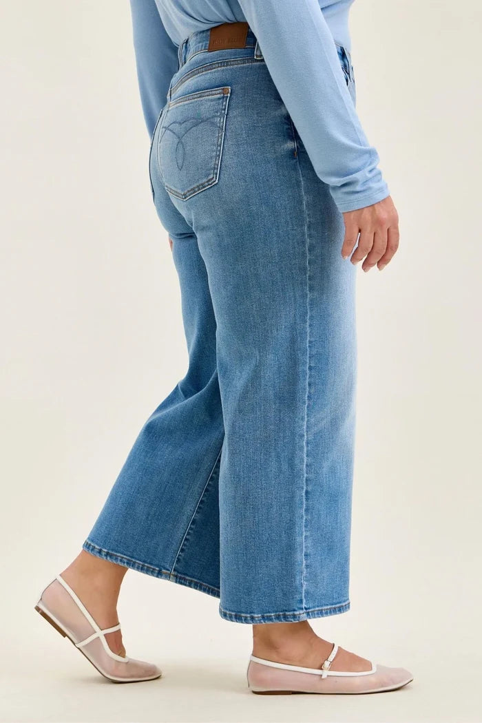 Judy Blue Mid Rise Claudia Wide Leg Ankle Jeans