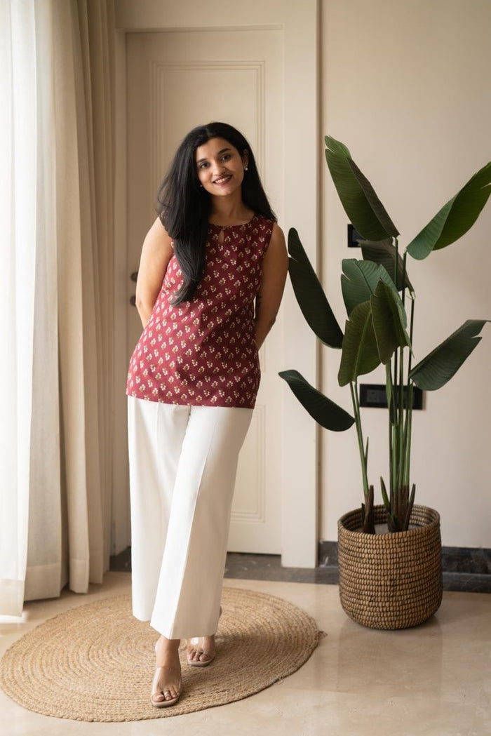 Lily Sleevless Cotton Top- Maroon Booti