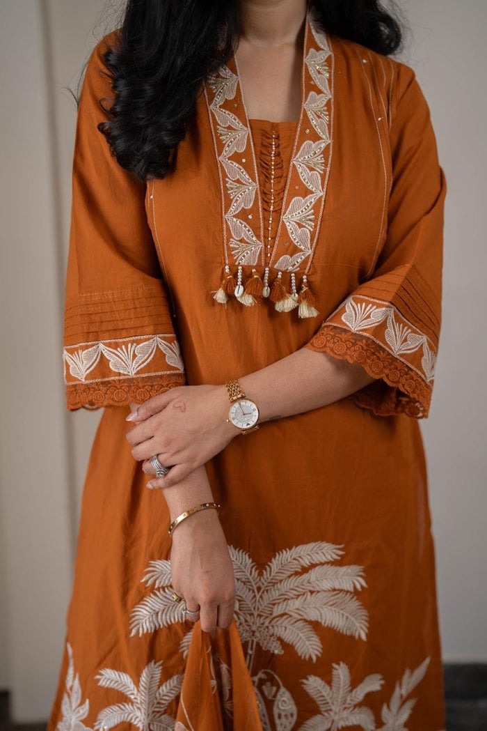 Paro Embroidered Luxe Cotton Set- Rust