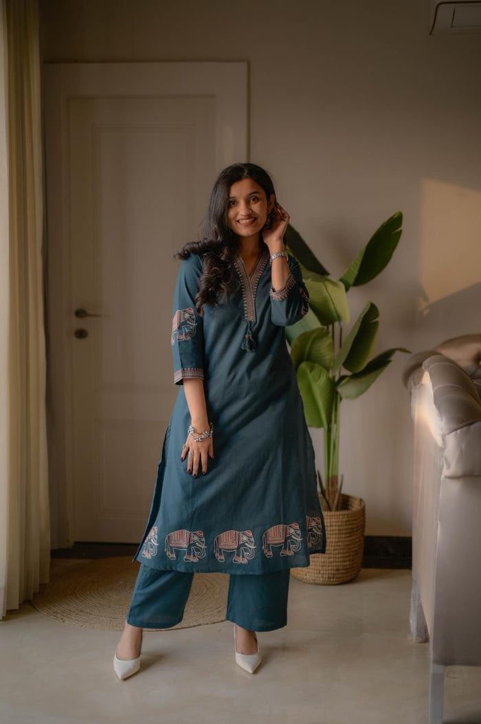 Shiy Embroidered Cotton Set- Teal Blue