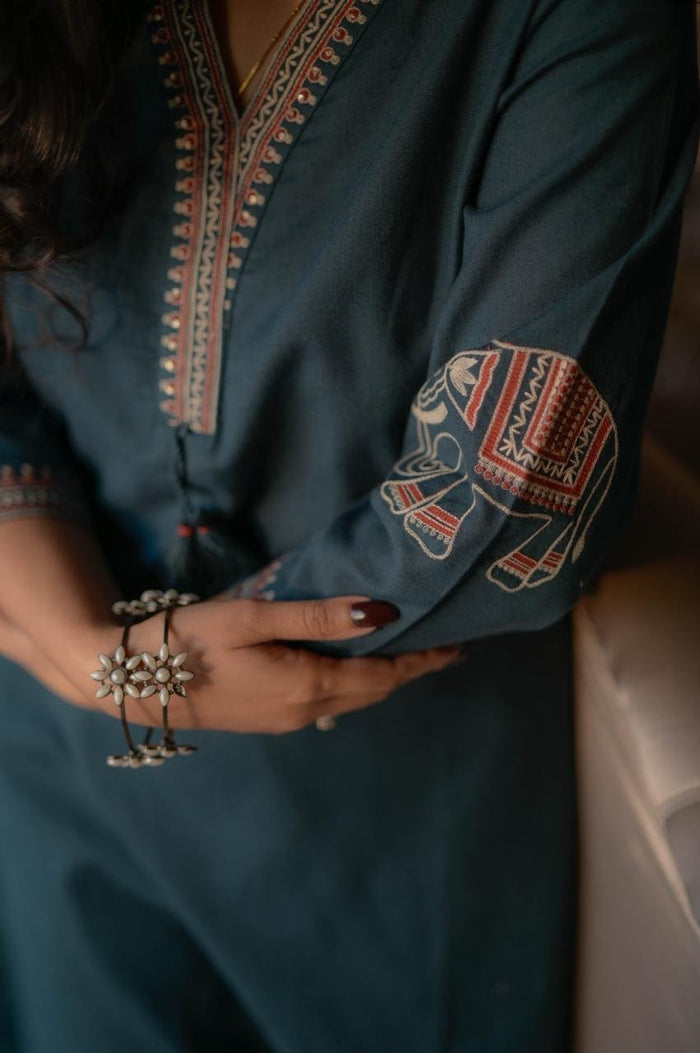 Shiy Embroidered Cotton Set- Teal Blue