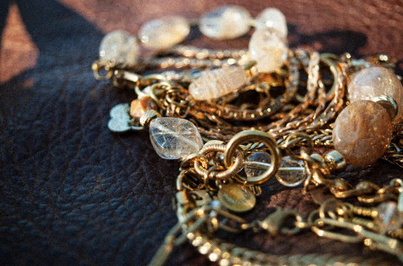 Stable Bracelet - Hen and Bear
