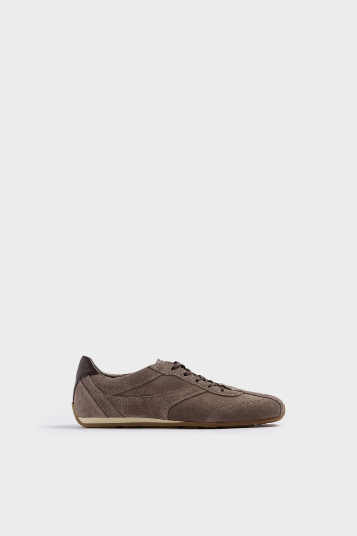 DARK BEIGE
