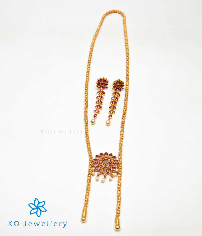The Yukti Silver Kempu Necklace