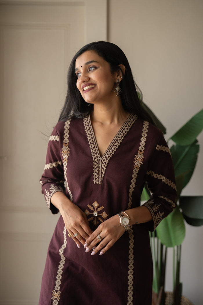 Yogya Elegant Slub Suit- Wine