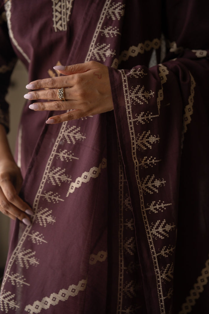 Yogya Elegant Slub Suit- Wine